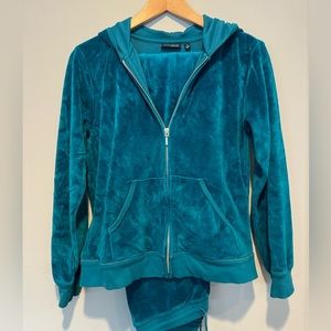 🎉Teal Velour Suit